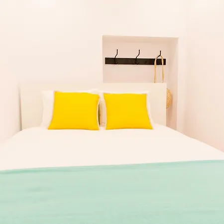 Apartment Live As A Local